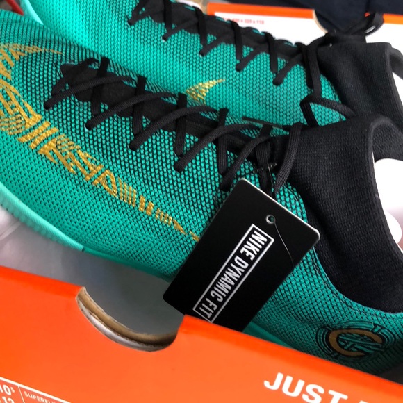 MENS SOCCER STREET CLEAT CR7 SUPERFLY 6 - Picture 4 of 5